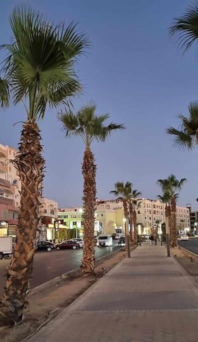 - Westside Village Apartament *